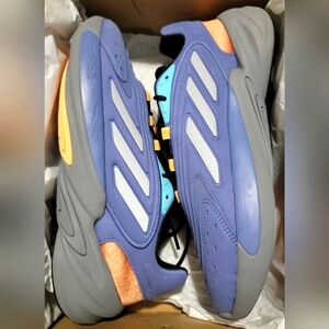Adidas Women's Ozelia 'Orbit Violet'- Women's size 10.5 (43 1/3)